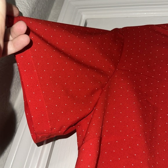 A New Day Red and white polka dot Short Sleeve Blouse size large - Picture 4 of 8